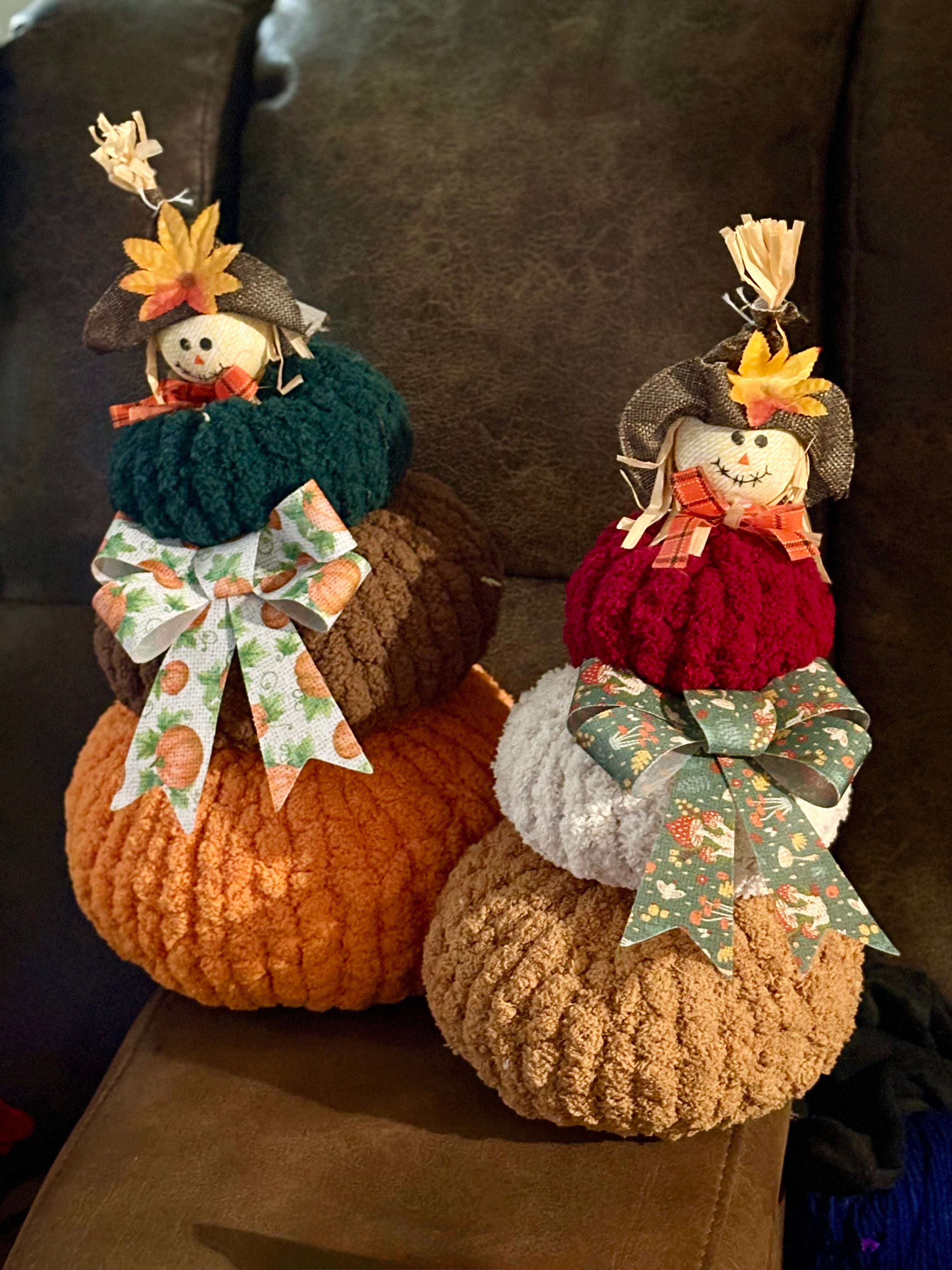 Chunky Knit Three Tier Pumpkins